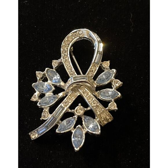 Vintage Rhinestone and Blue Stone Ribbon Brooch Pin 2" - Picture 6 of 7